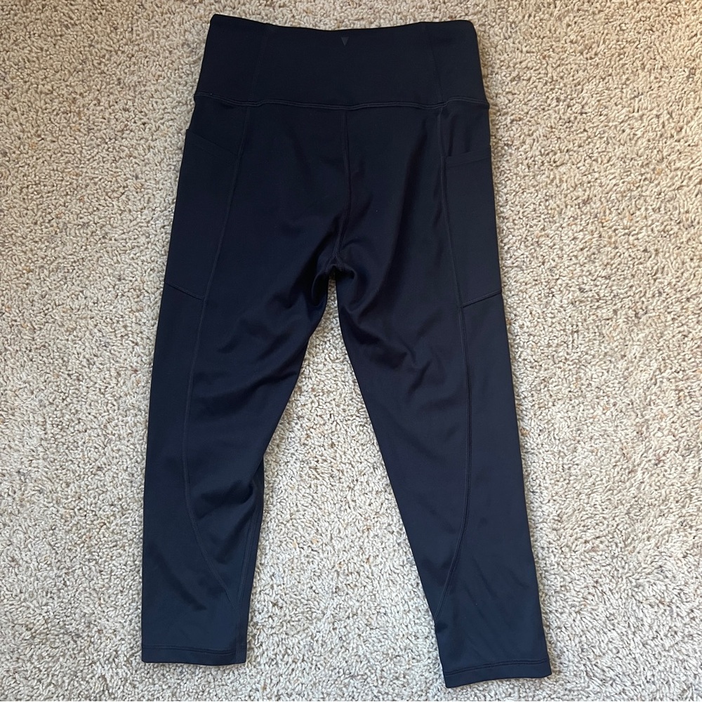 Victorias Secret Small Black On Point Crossfit Yoga Workout Active Leggings - Picture 6 of 9